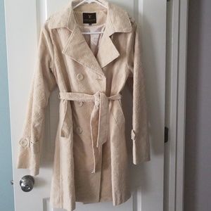 Louis Vuitton Trench